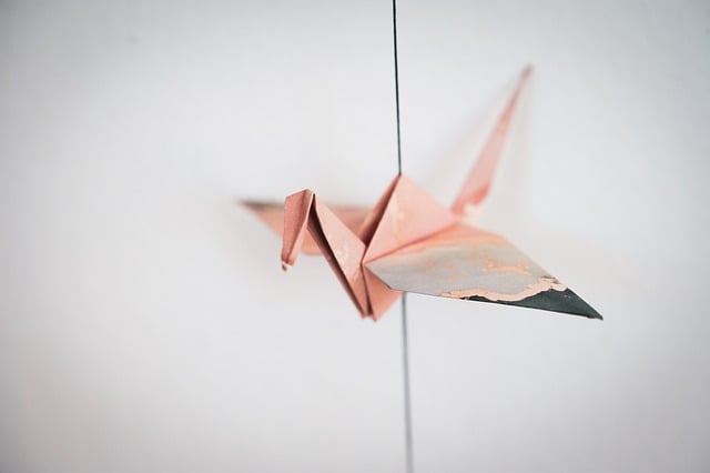 różowy ptak origami